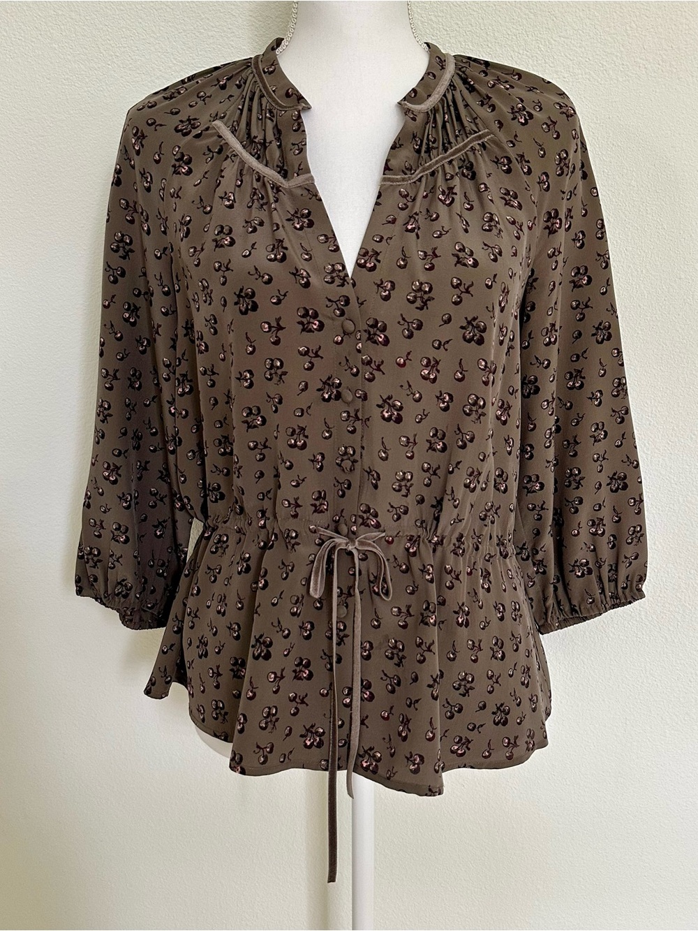 Vintage Juicy Couture 100% Silk Front Tie/Bow Cherry Print Blouse Size P